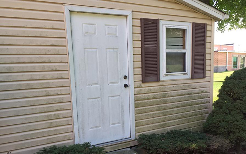 Just Clean Pressure Washing provides quality house siding washing